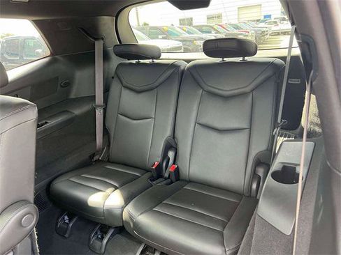 Used 2024 Cadillac XT6 Premium Luxury w/ Technology Package image 16