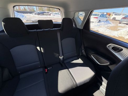 Used 2025 Kia Soul LX w/ LX Technology Package image 35