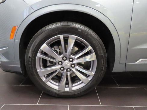 Certified 2023 Cadillac XT6 Premium Luxury FWD image 32