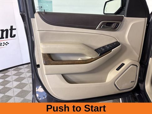 Used 2018 GMC Yukon Denali w/ Denali Ultimate Package AWD/4WD image 9