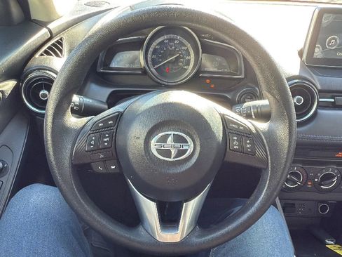 Used 2016 Scion iA image 10