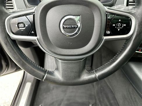 Used 2018 Volvo XC90 T6 Momentum w/ Convenience Package image 14