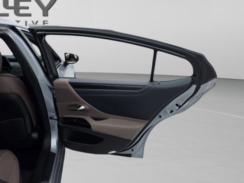 New 2025 Lexus ES 350 w/ Premium Package image 28