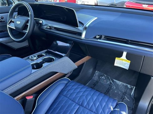 New 2026 Cadillac Vistiq Premium Luxury image 34