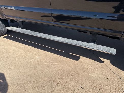 Used 2019 Ford F250 Lariat w/ Lariat Ultimate Package image 11