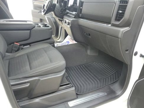 Used 2023 Chevrolet Silverado 1500 LT AWD/4WD image 13