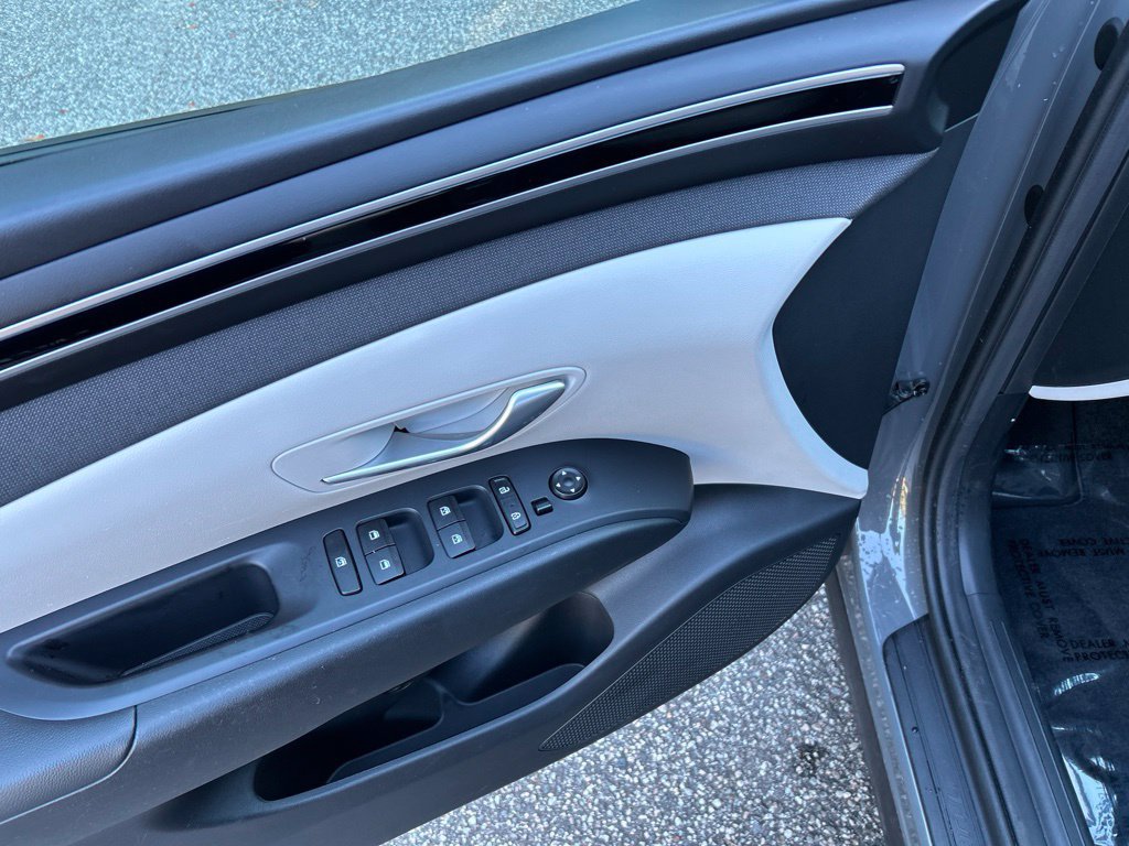 Used 2024 Hyundai Tucson SEL w/ Convenience Package FWD image 15