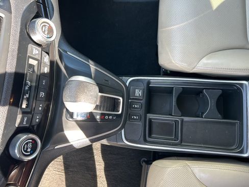 Used 2016 Honda CR-V Touring image 24