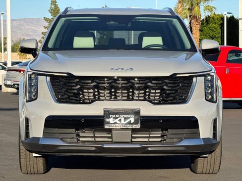 New 2026 Kia Sorento S image 2