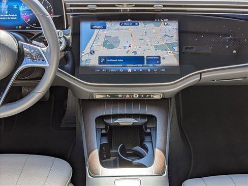 Used 2025 Mercedes-Benz E 350 Sedan image 12