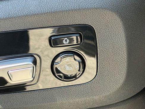 Used 2023 BMW X5 xDrive40i w/ Luxury Seating Package AWD/4WD image 14