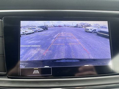 Certified 2024 Buick Enclave Essence image 29