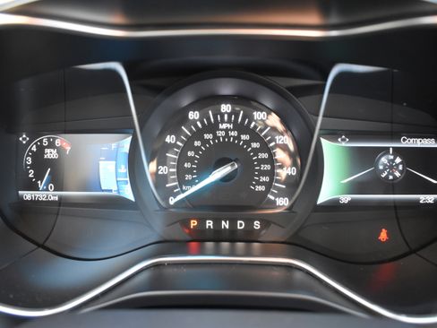 Used 2016 Ford Fusion SE w/ Equipment Group 202A image 21