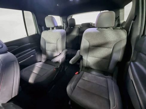 Used 2024 Chevrolet Traverse Z71 AWD/4WD image 27
