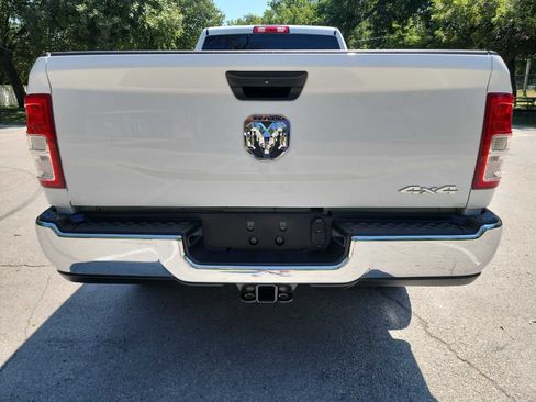 Used 2021 RAM 3500 Tradesman w/ Chrome Appearance Group AWD/4WD image 7