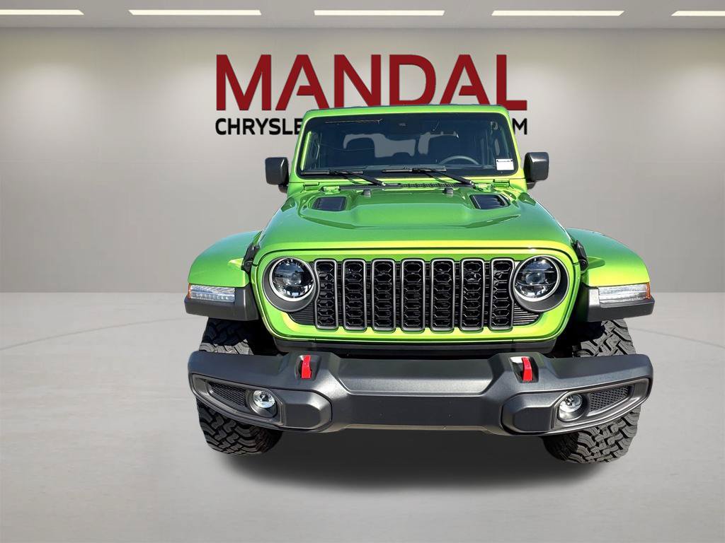 Used 2025 Jeep Gladiator Rubicon w/ Convenience Group AWD/4WD image 3