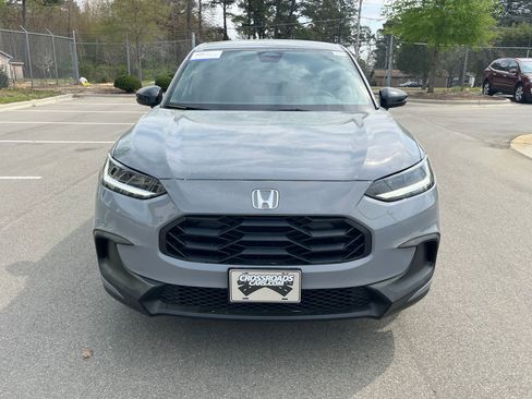 Used 2023 Honda HR-V Sport image 12