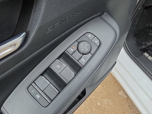 New 2027 Nissan Sentra SV w/ Floor Mat Package FWD image 22