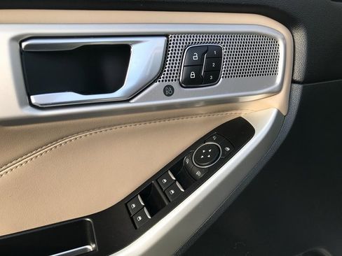 Certified 2021 Ford Explorer Limited w/ Hybrid Equipment Group 310A image 7