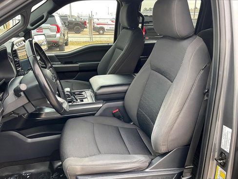 Certified 2022 Ford F150 XLT w/ Equipment Group 302A High image 18