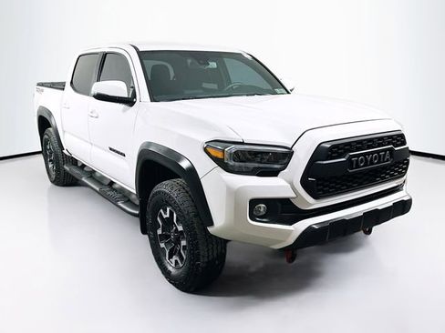 Used 2023 Toyota Tacoma TRD Off-Road image 1