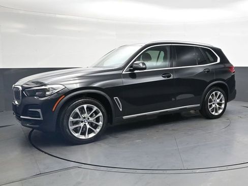 Used 2022 BMW X5 xDrive40i w/ Premium Package AWD/4WD image 9