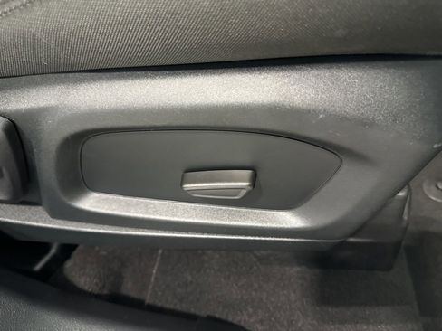 Used 2020 Ford Explorer XLT w/ Comfort Package AWD/4WD image 41
