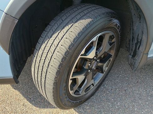 Used 2019 Subaru Crosstrek 2.0i Premium w/ Eyesight System image 9