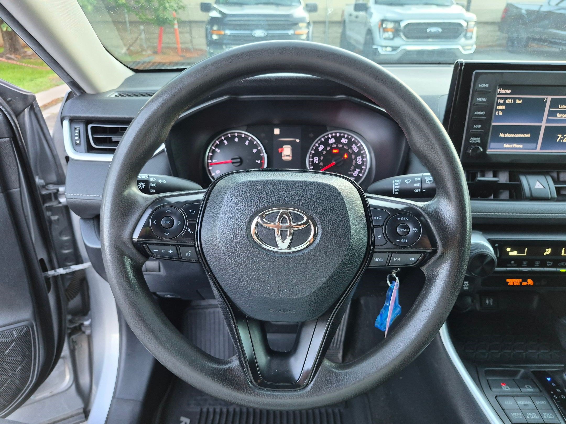 Used 2019 Toyota RAV4 LE w/ All Weather Liner Package AWD/4WD image 18