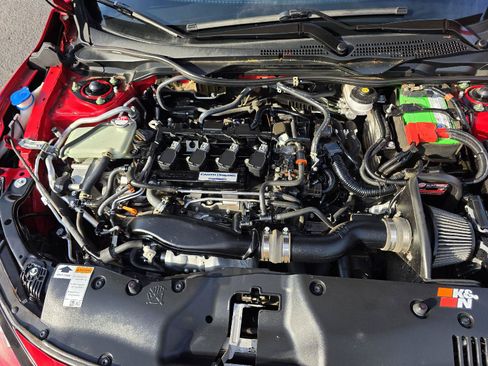 Used 2018 Honda Civic Sport image 14