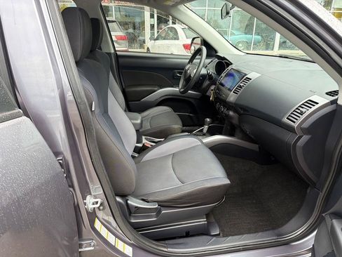 Used 2008 Mitsubishi Outlander ES FWD image 9