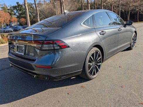 Certified 2023 Honda Accord Touring image 8