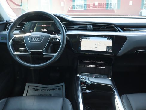 Used 2021 Audi e-tron Premium w/ Convenience Plus Package image 12