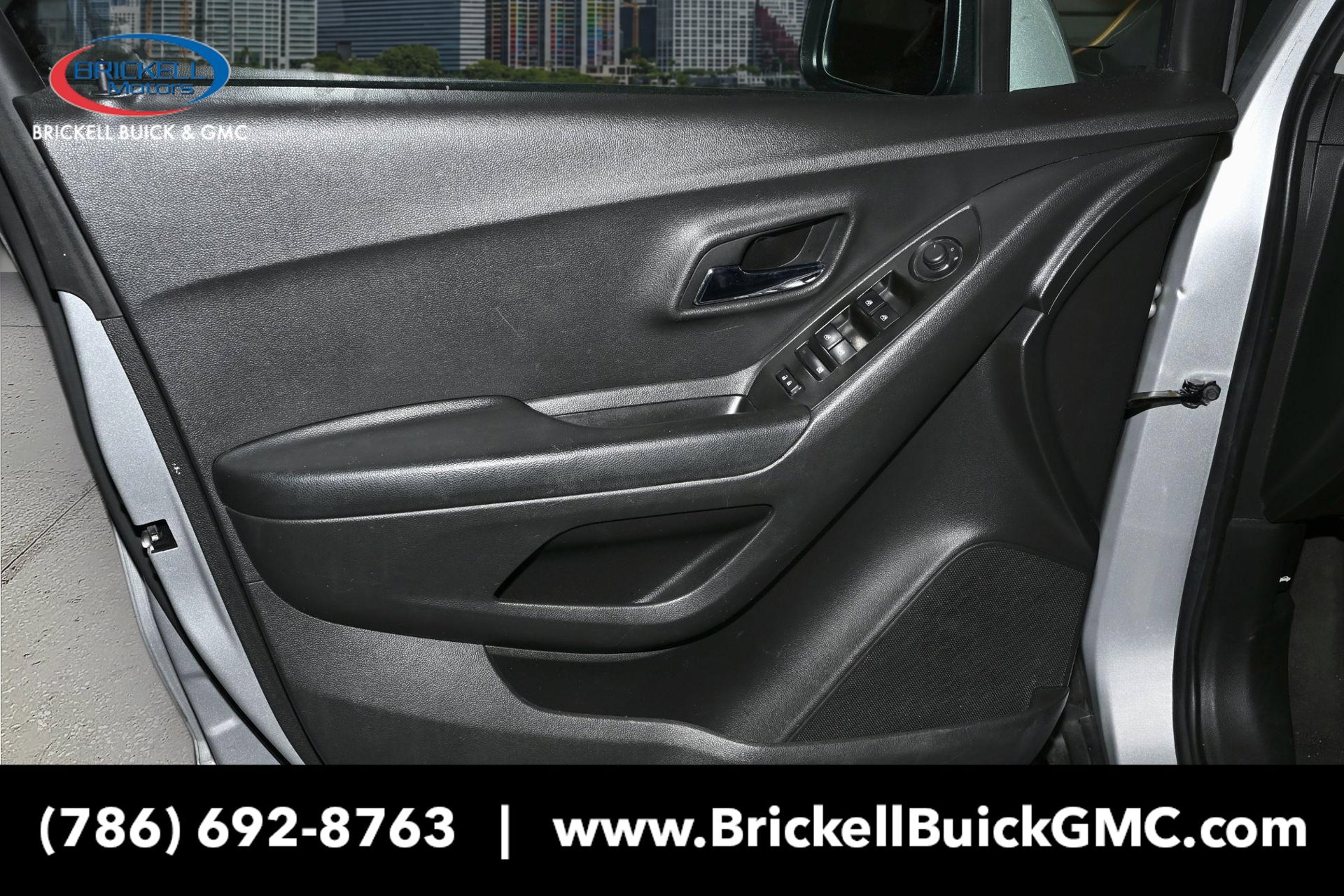 Used 2021 Chevrolet Trax LS w/ Tint and Cruise Package FWD image 23
