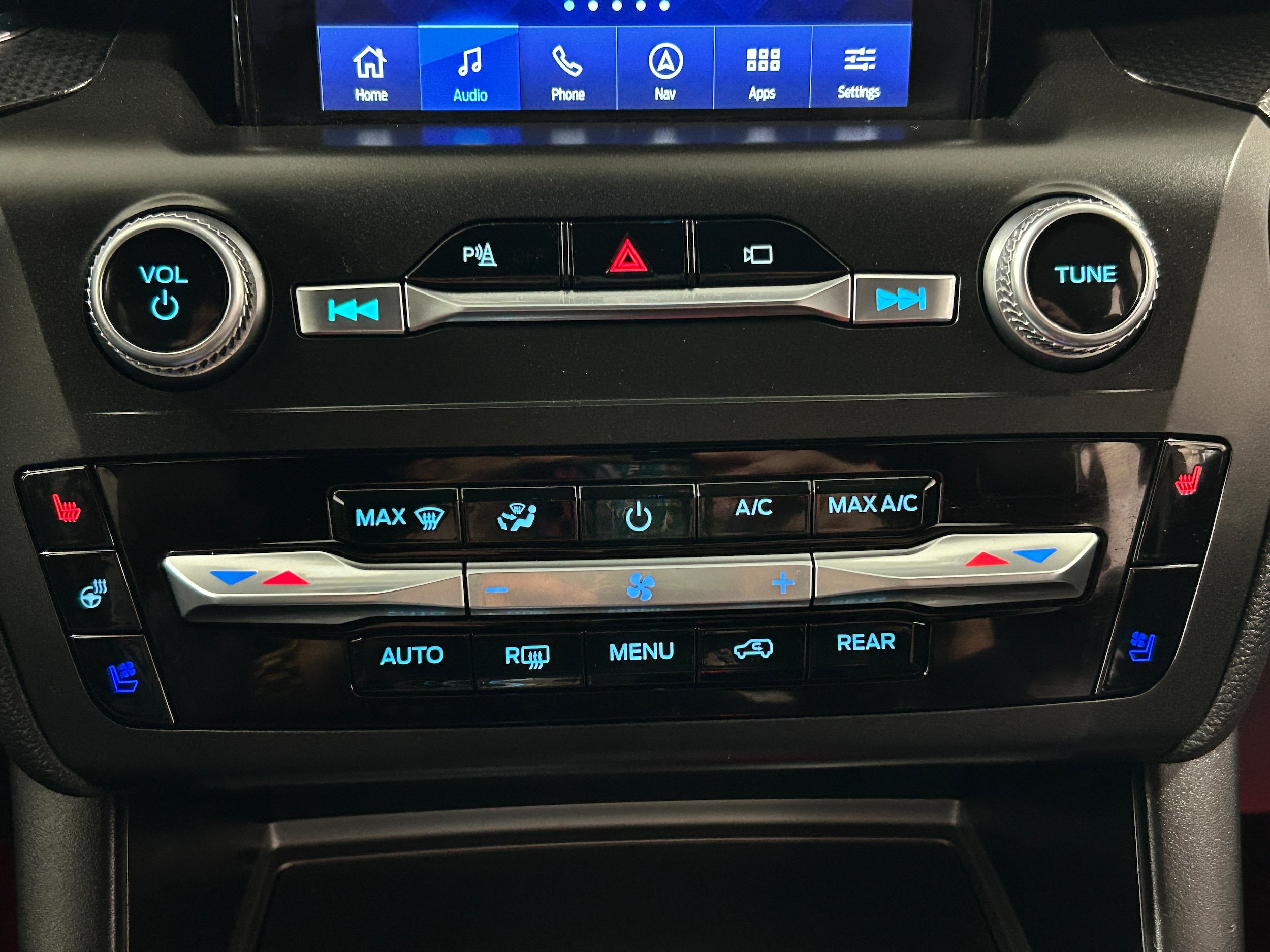 Used 2020 Ford Explorer ST w/ ST Street Pack AWD/4WD image 9