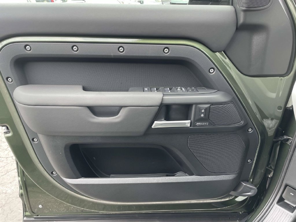 New 2026 Land Rover Defender 110 S AWD/4WD image 30