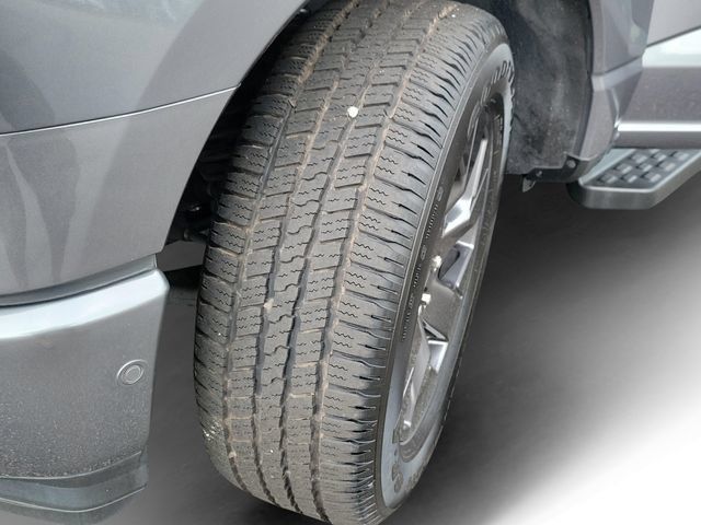 Used 2022 Ford F150 Lightning Lariat w/ Tow Technology Package AWD/4WD image 33