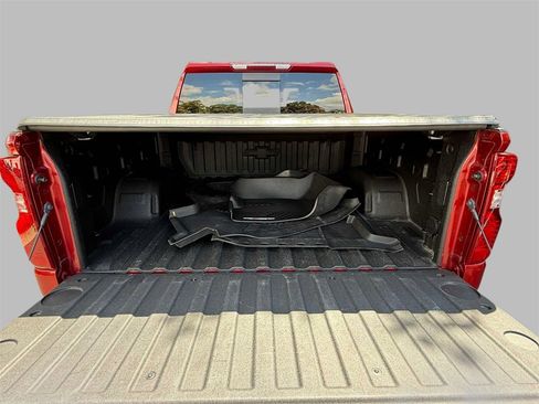 Used 2023 Chevrolet Silverado 1500 LT image 14