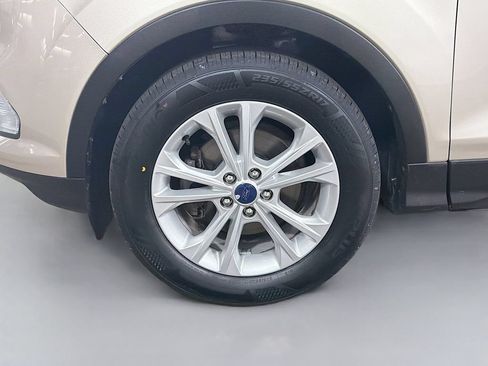 Used 2017 Ford Escape SE FWD image 30