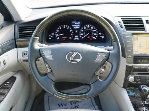 Used 2011 Lexus LS 460 RWD image 15