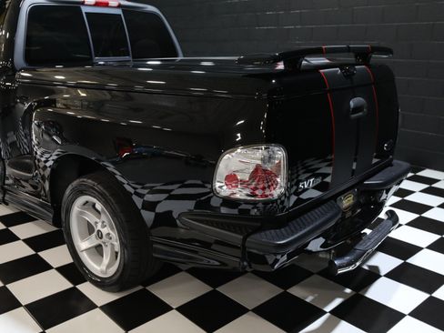 Used 2000 Ford F150 Lightning RWD image 27