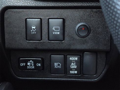 Used 2023 Toyota Tacoma TRD Off-Road w/ TRD Premium Off Road Package image 26