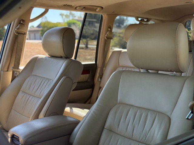 Used 2004 Lexus LX 470 4WD image 17