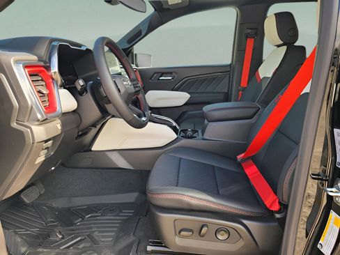 New 2026 GMC Canyon AT4X image 18