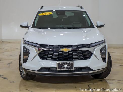 Used 2026 Chevrolet Trax LT w/ Driver Confidence Package FWD image 5