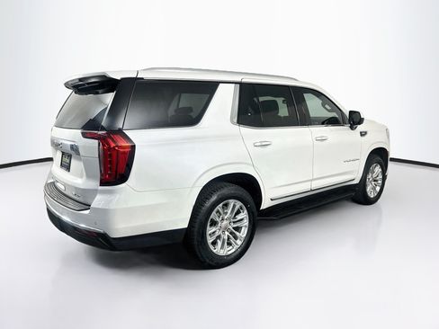 Used 2023 GMC Yukon SLT AWD/4WD image 9