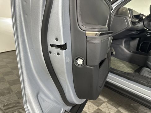 Used 2023 Rivian R1S Adventure image 29