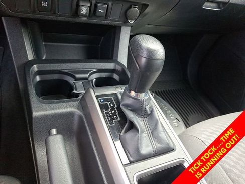 Certified 2023 Toyota Tacoma SR5 AWD/4WD image 19