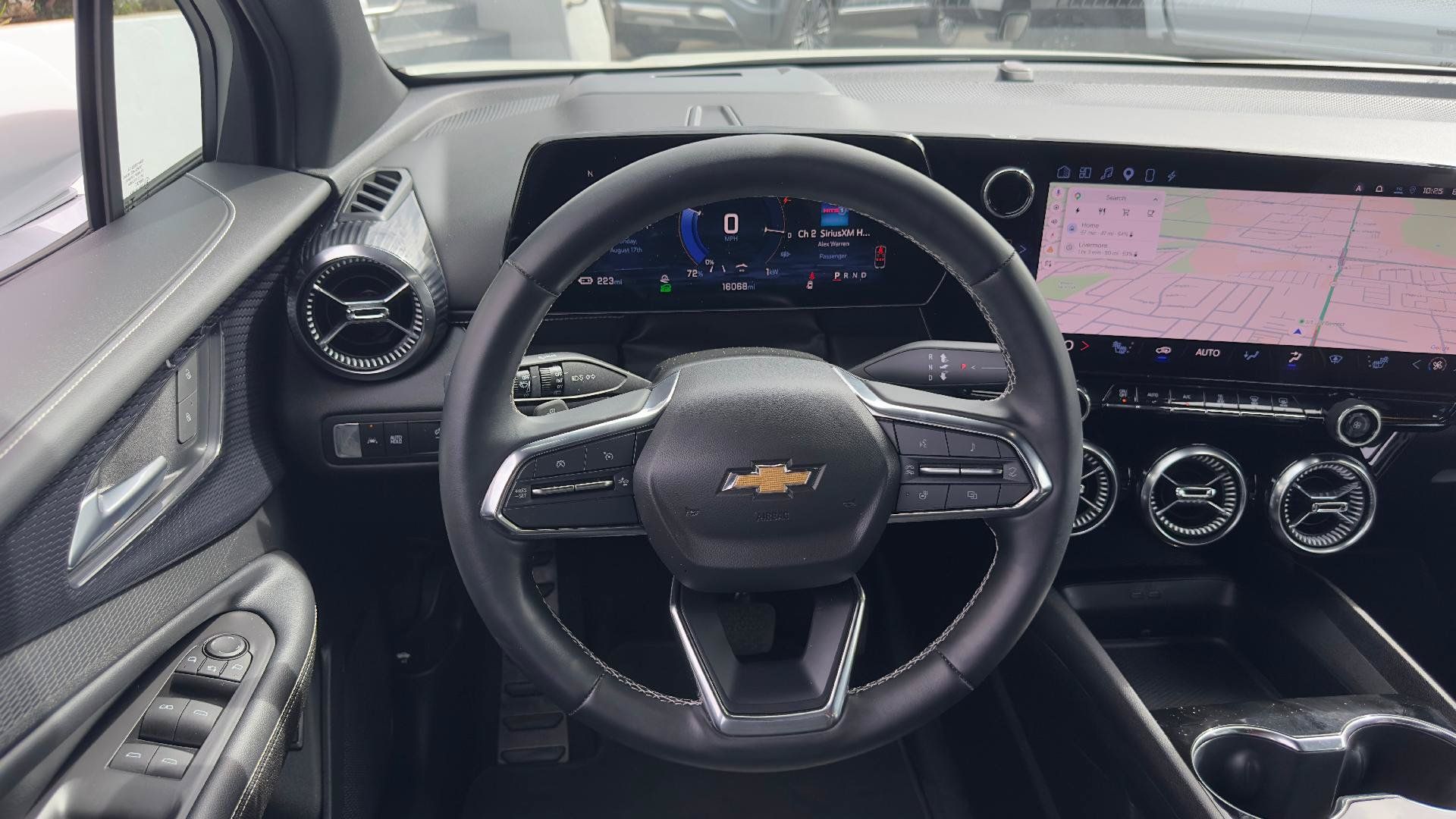Used 2024 Chevrolet Blazer EV LT AWD/4WD image 9