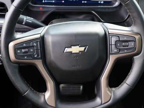 Used 2023 Chevrolet Suburban High Country AWD/4WD image 24